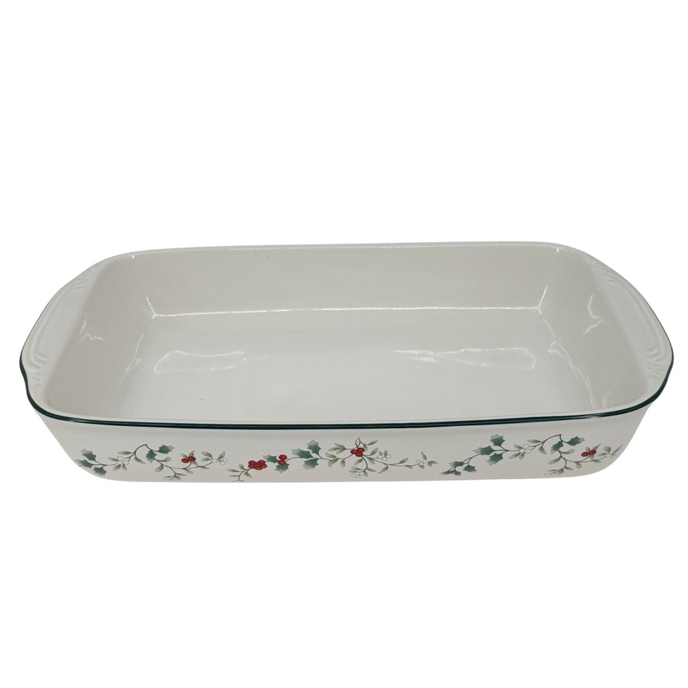 Pfaltzgraff Winterberry Rectangular Baker Dish Casserole White Holly Berry